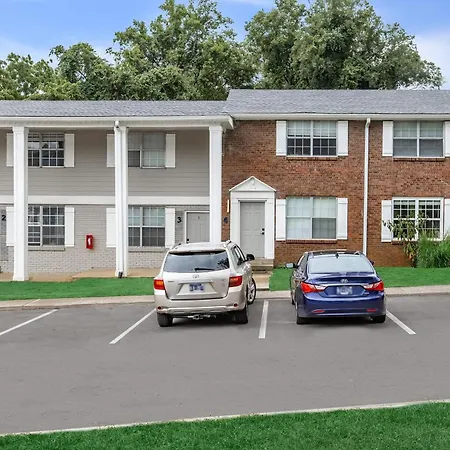 Brentwood U8 I Cozy & Comfy I 2bd I Free Parking Apartment
