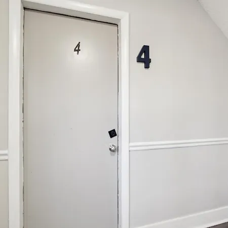 Brentwood C4 I Cozy & Comfy I 2bd I Free Parking