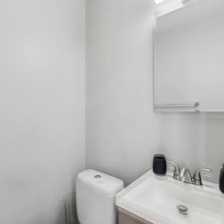 Apartment Brentwood S I Cozy & Comfy I 2bd 15 Bth