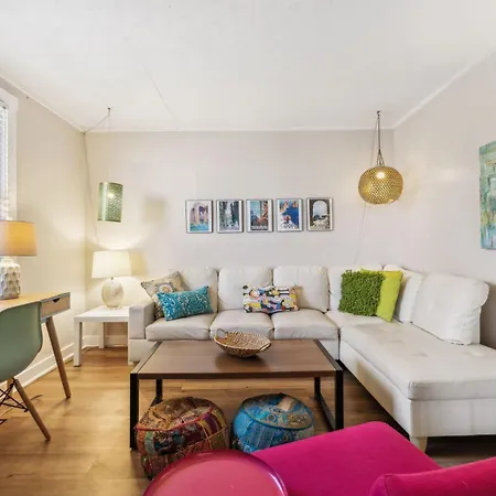 Holiday home Family Friends And Free Parking Close To Downtown