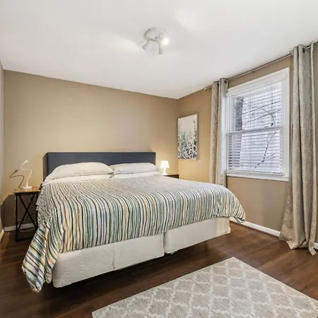 Holiday home Belmont Kings 1 Mile To Downtown And Park Free *