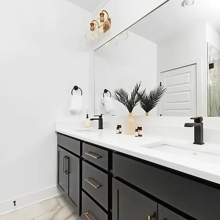 The Daylily & The Aster - Two Four Bedroom Homes * Nashville