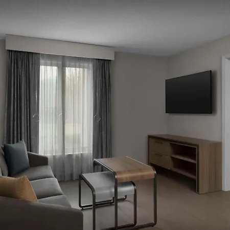 Homewood Airport Hotel