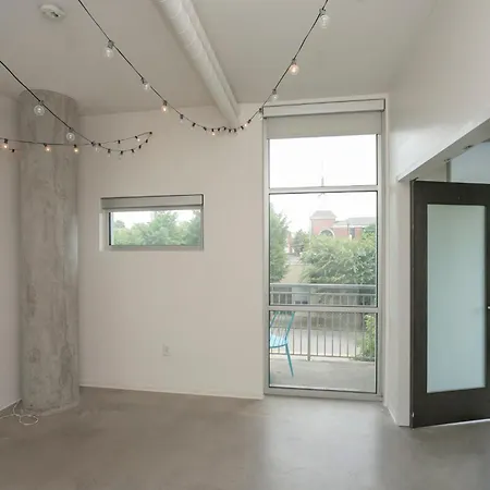 5m222- Unfurnished Amazing Layout Nashville