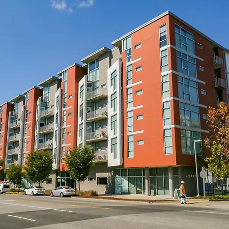 5m600- Two Bedroom Penthouse Nashville