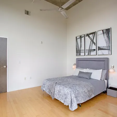 5m600- Two Bedroom Penthouse Holiday home