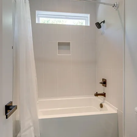 Gns Essentials - - 521 Camden Dr Unit B
