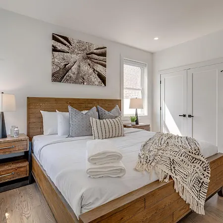 Holiday home Gns Essentials - - 521 Camden Dr Unit B Nashville