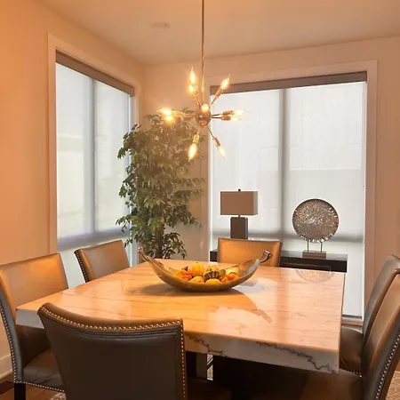 Always A Guest Favorite! Luxe With Huge Rooftop And 7 Beds *