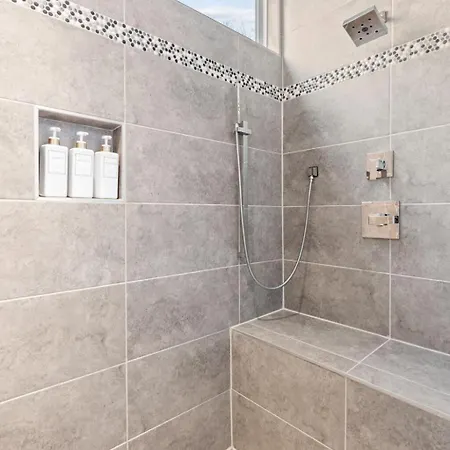 Always A Guest Favorite! Luxe With Huge Rooftop And 7 Beds Nashville