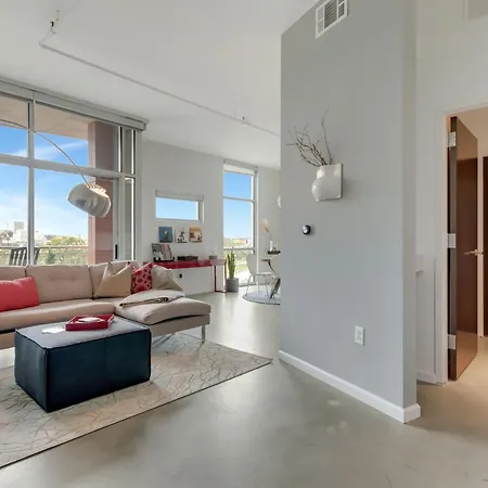 Holiday home 5m302 Skyline Views From Light Filled Nashville