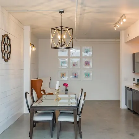 5m412- Sophisticated 1br Holiday home *