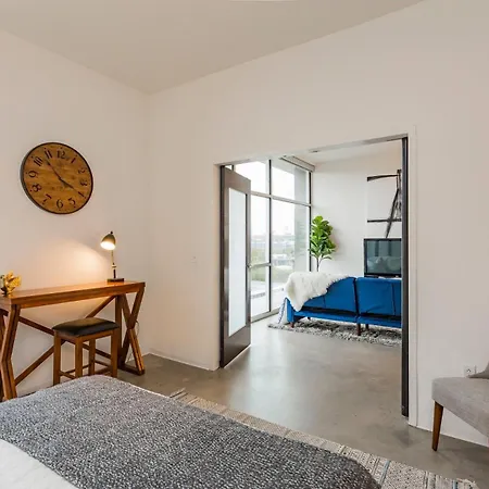 5m412- Sophisticated 1br Nashville