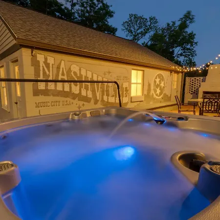 The Playground: 5br With Hot Tub, Cinema, And Arcade Holiday home *