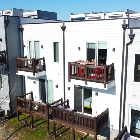 14 At 64 Fern Ave Hbr