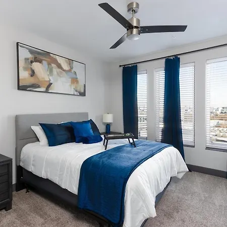 Apartment Modern 2Br Near Domain & Tech *