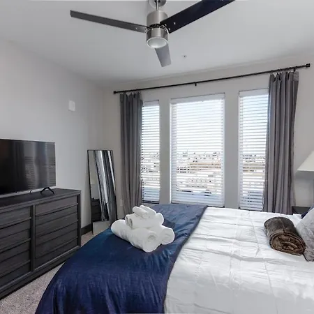 Modern 2Br Near Domain & Tech Nashville