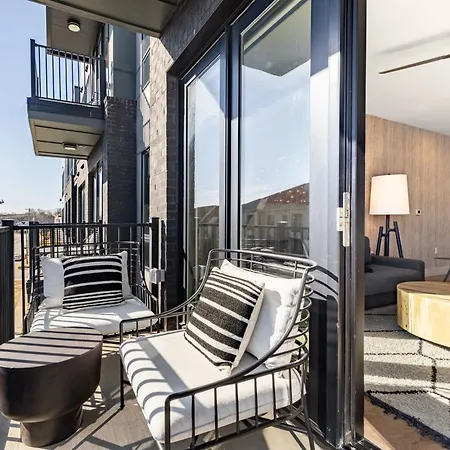 Sleeps 18 3 Modern Midtown W Gym Pool Walkable To Shops Eats *