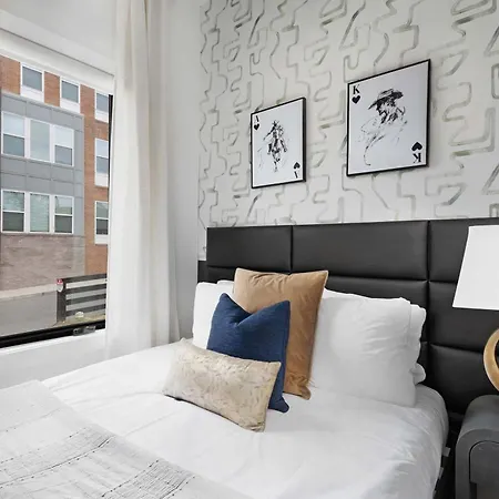 Holiday home The Hawkins House - Walk To Gulch, Rooftop Views! *