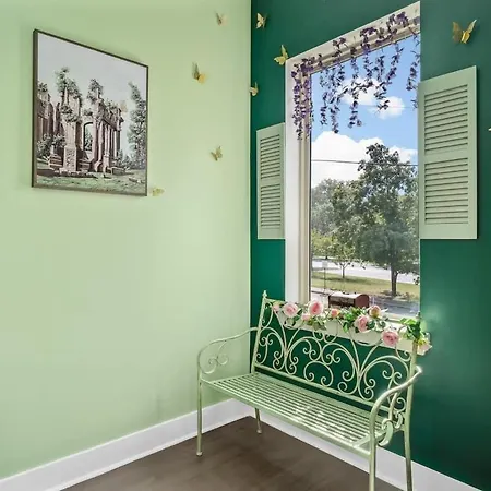 Bloom Haus Dt 2miles - 8 Q Beds - Rooftop - Omg *