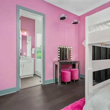 Girls' Getaway - Flamingle House - Broadway 2 Miles - Rooftop - Wow * Nashville