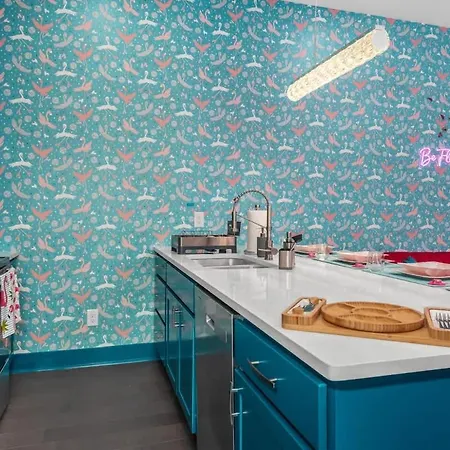 Girls' Getaway - Flamingle House - Broadway 2 Miles - Rooftop - Wow * Nashville