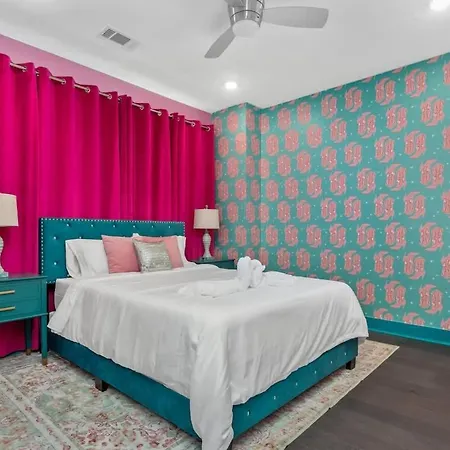 Girls' Getaway - Flamingle House - Broadway 2 Miles - Rooftop - Wow * Nashville