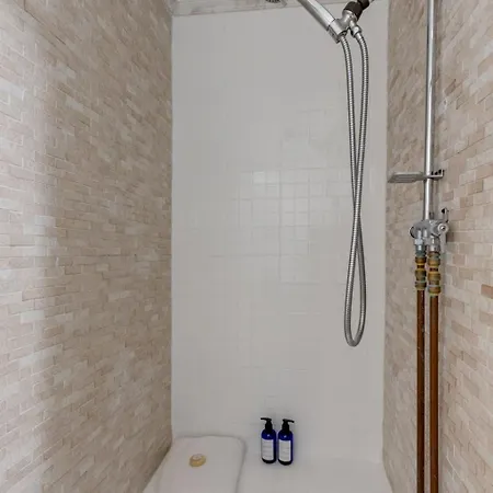 Noteworthy Near Opryland Apartment *