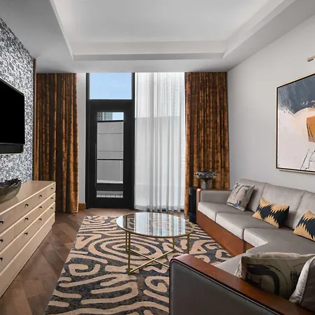 Fraye Nashville, Curio Collection By Hilton 4*
