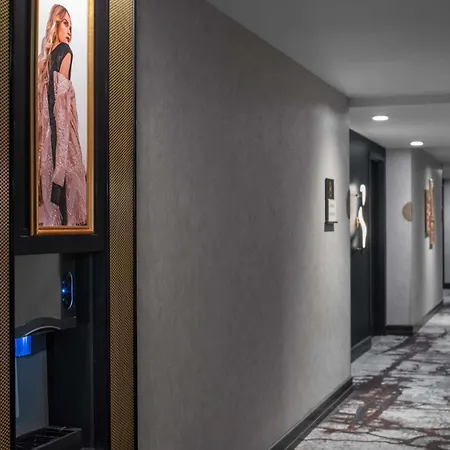 Fraye Nashville, Curio Collection By Hilton Hotel