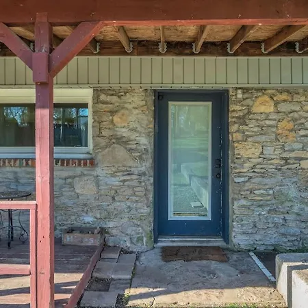 River Rustic Retreat - 15 Mins From Dt Holiday home Nashville