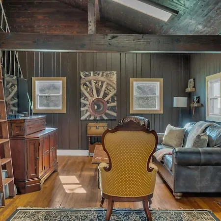 River Rustic Retreat - 15 Mins From Dt *
