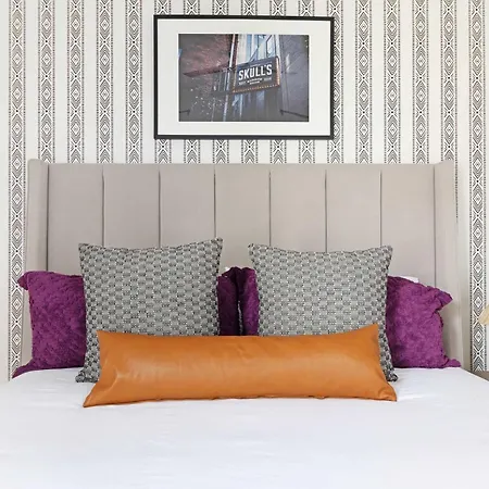 The Willie - Newly Redesigned, Game & Rooftop Holiday home Nashville