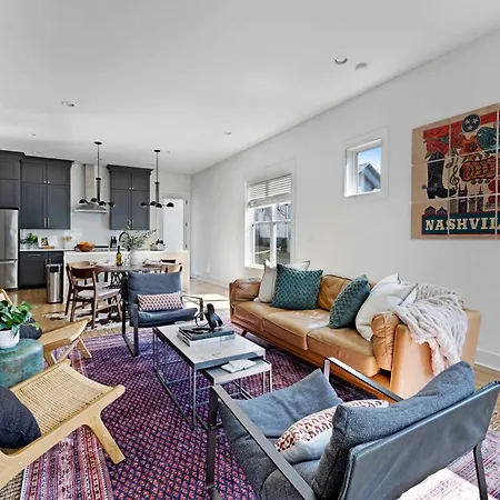Holiday home The Willie - Newly Redesigned, Game & Rooftop Nashville