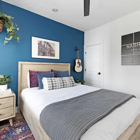 The Willie - Newly Redesigned, Game & Rooftop Holiday home