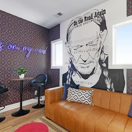 The Willie - Newly Redesigned, Game & Rooftop * Nashville