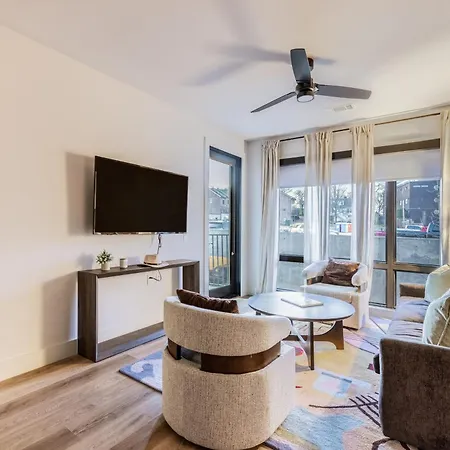 Walkable Midtown Location Modern Amenities Pool Gym Anthem By Avantstay * Nashville