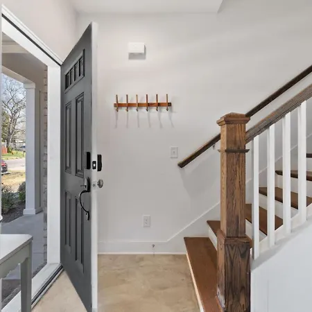 Holiday home Vibrant In The Nations With Garage Walk To Restaurants And Shops *