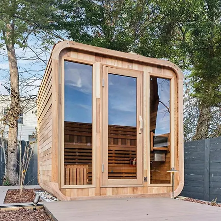 Holiday home Luxury Retreat Sauna, Hot Tub & Fire Pit