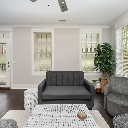 Belwood Bloom - 2 Units - Walk To Centennial Park *