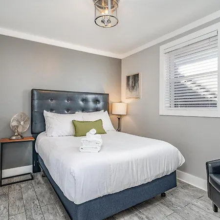 Hidden Pearl-3 Units-private Patios-near Broadway *