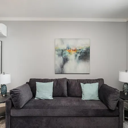 Hidden Pearl-3 Units-private Patios-near Broadway *
