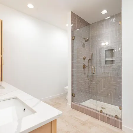 Holiday home Duet - 2 Units - Rooftop Patios - Mins To Broadway Nashville