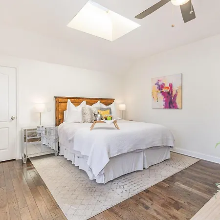 Modern Farmhouse- Fenced Backyard+patio-12 South Holiday home