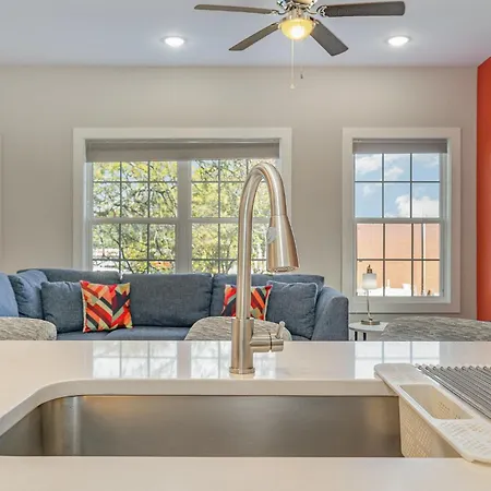 Palette - Private Patio - Mins To Zoo Holiday home