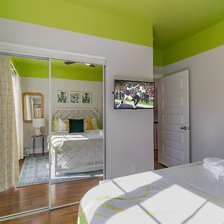 Holiday home Palette - Private Patio - Mins To Zoo