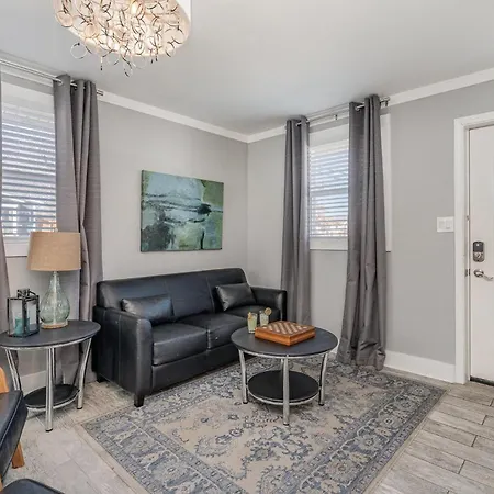 Holiday home Urban Pearl-2 Bedroom & Private Patio-in Midtown Nashville