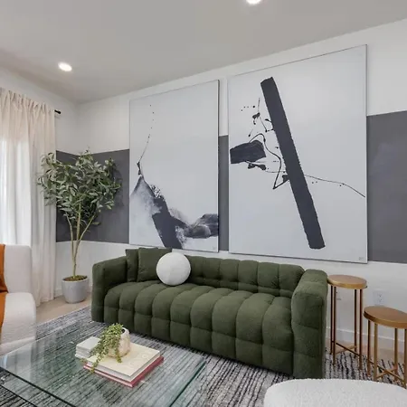 Plush Haven-2 Unit Combo-walk To Broadway Nashville