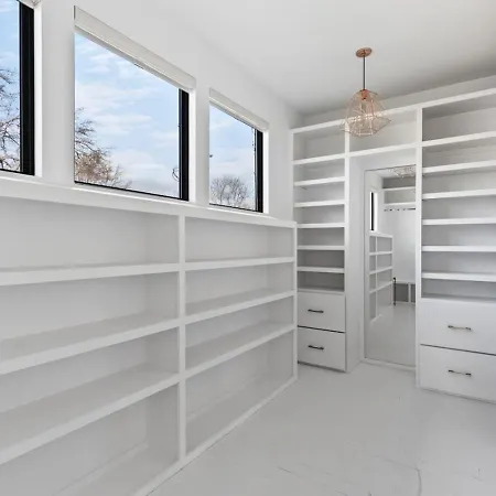 Holiday home Luxury In Hills With Garage And Walk To The Park Nashville