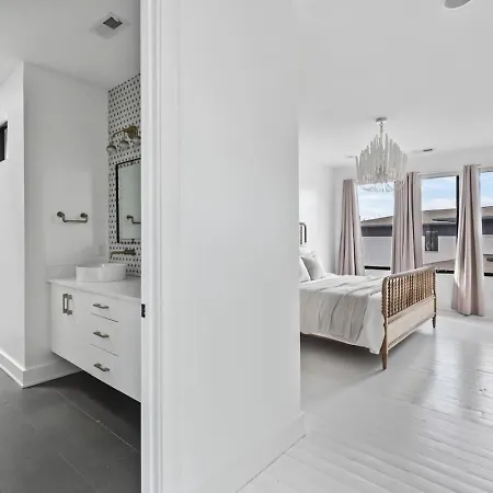 Holiday home Luxury In Hills With Garage And Walk To The Park Nashville